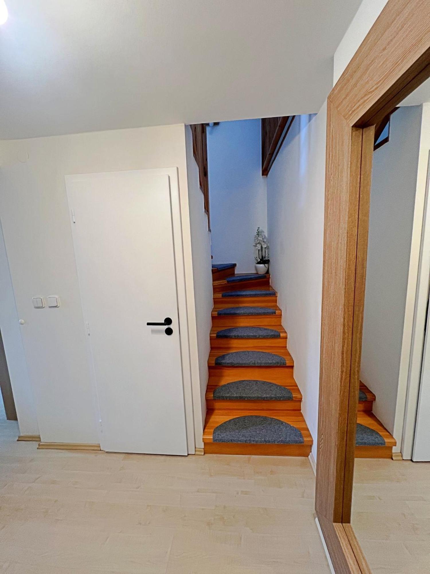 Mezonetovy Apartman V Centru Πράγα Εξωτερικό φωτογραφία